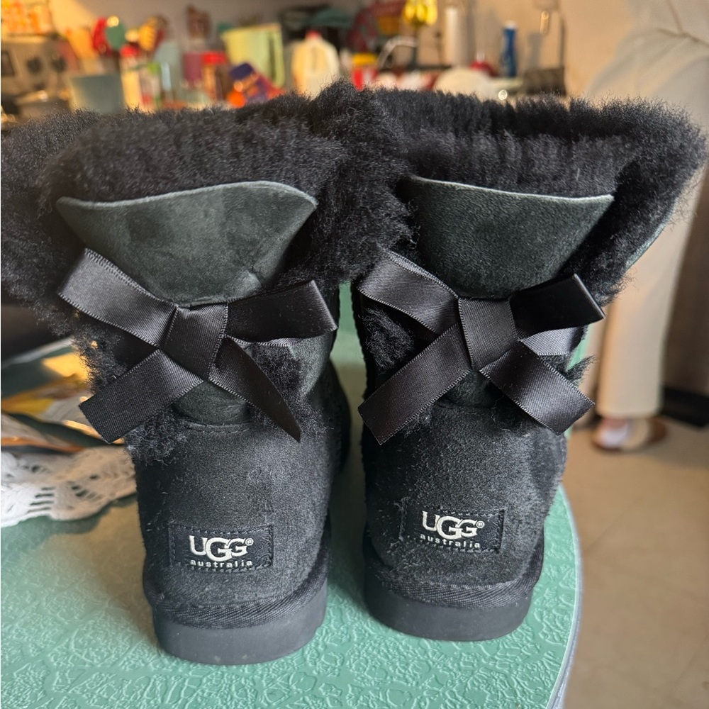 Black Uggs - Picture 2 of 6